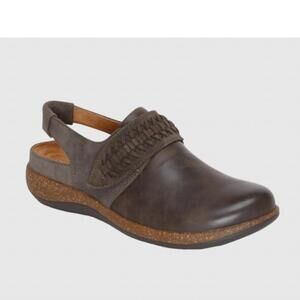 NEW AETREX women's leni iron clog in gray